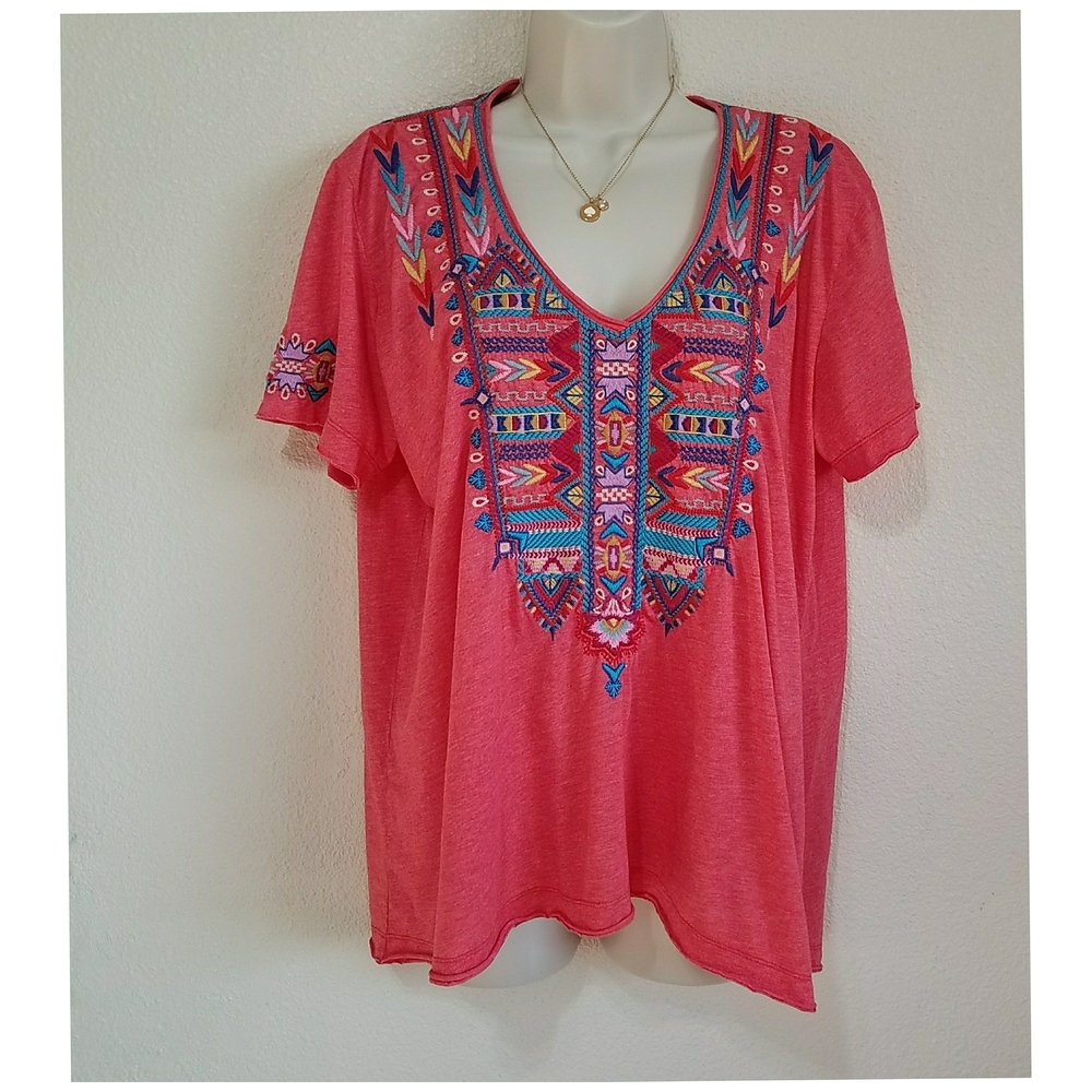Johnny Was Laurelle Embroidered V-Neck Tee